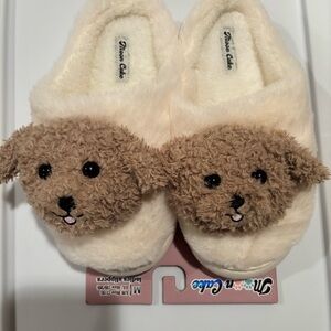 Moon Cake plush puppy dog slippers / women’s size medium (7/8) / NEW packaging